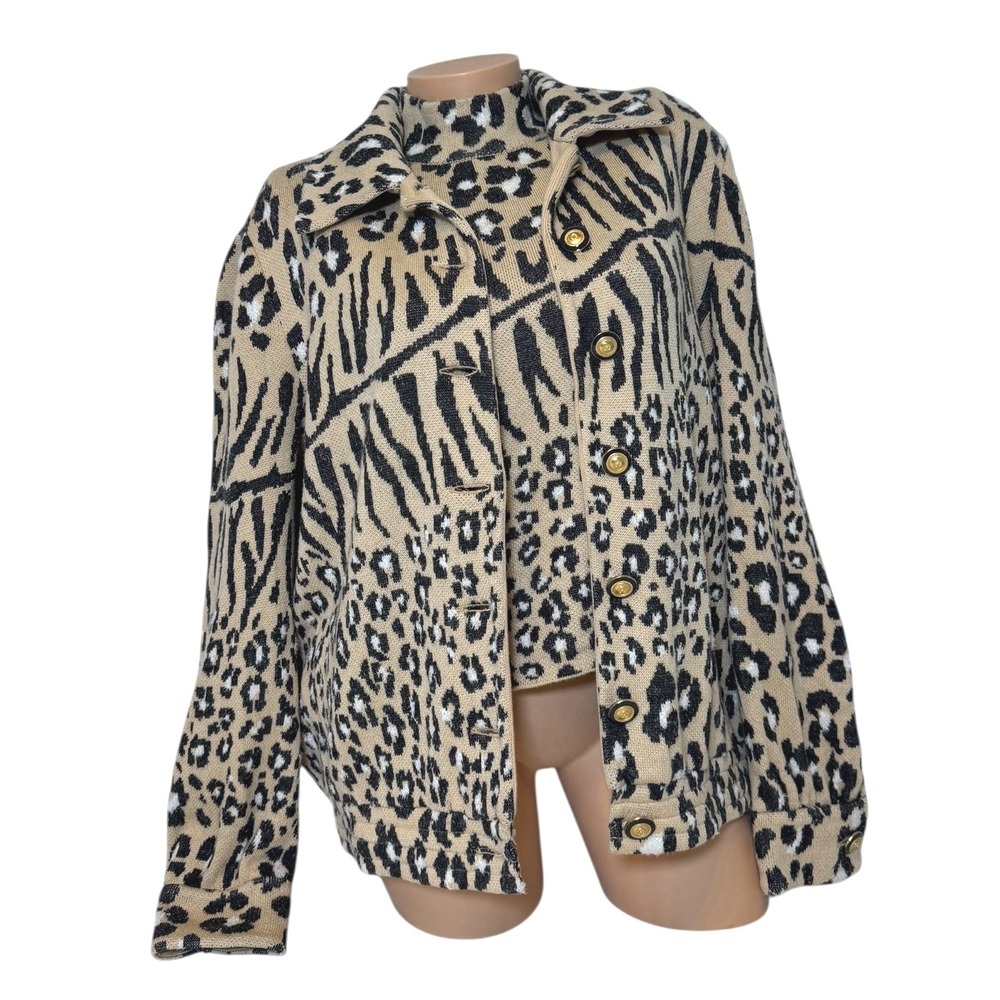 ST JOHN COLLECTION MARIE GRAY Size S / L Animal Knit Button Front Jacket Top Set